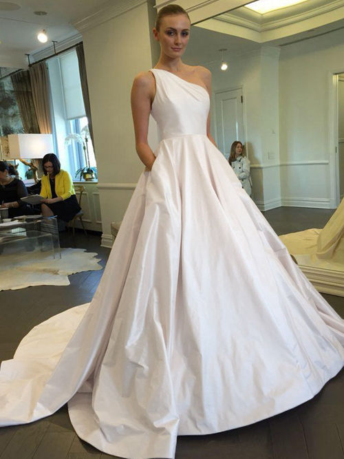 A-line One Shoulder Satin 2018 Wedding Gown