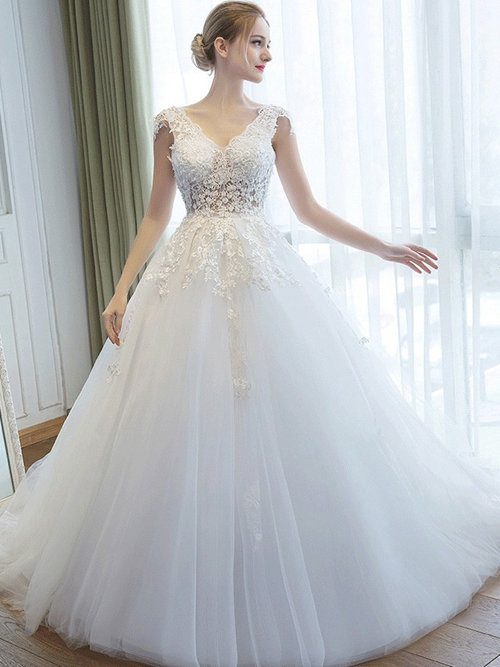 A-line V Neck Tulle Bridal Dress 2018 Applique