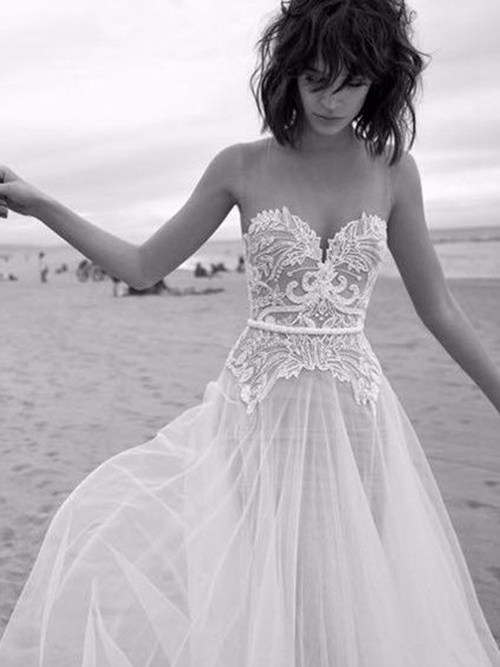 A-line Sweetheart Tulle Beach Wedding Dress Applique