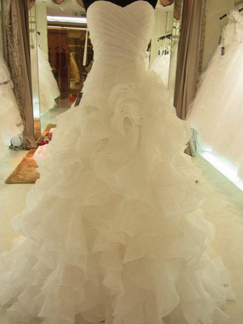 A-line Sweetheart Sweep Train Chiffon Beach Bridal Gown