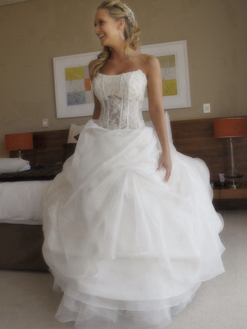 Ball Gown Strapless Floor Length Organza Bridal Dress