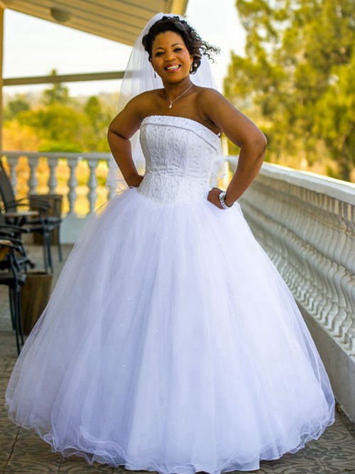 Ball Gown Strapless Floor Length Organza Bridal Wear