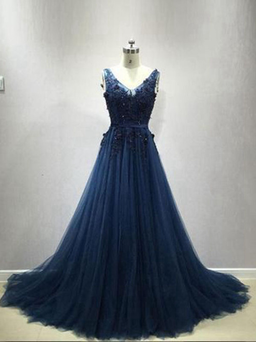A-line V Neck Brush Train Tulle Evening Gown Applique
