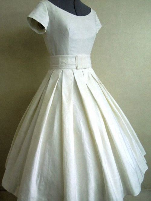 Short Sleeves Princess Scoop Taffeta Tea Length Bridal Dress