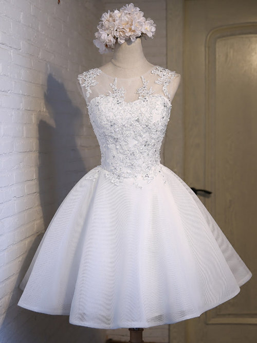 Princess Scoop Short Net Wedding Dress Applique