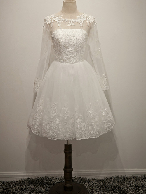 A-line Scoop Tulle Sleeves Short Bridal Wear Applique
