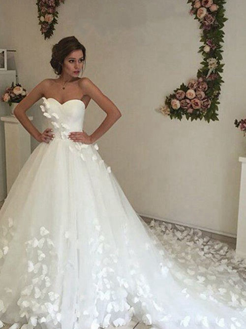 A-line Sweetheart Court Train Organza Bridal Dress Applique