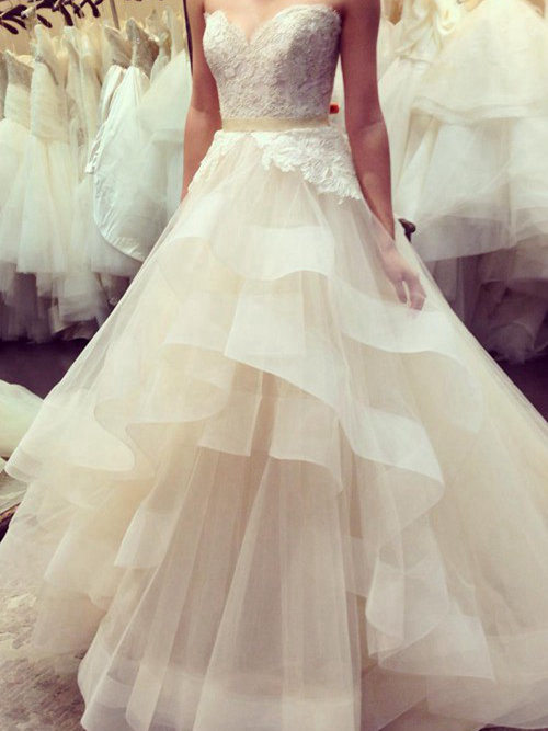 A-line Sweetheart Sweep Train Organza Lace Bridal Dress
