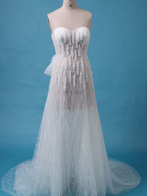A-line Sweetheart Sweep Train Tulle Wedding Gown