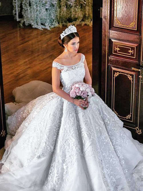 Ball Gown Scoop Court Train Lace Wedding Wear