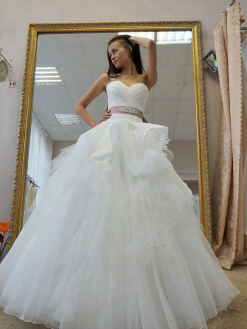 Princess Sweetheart Floor Length Organza Bridal Gown