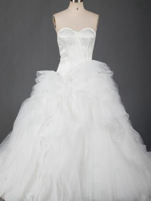 Princess Sweetheart Sweep Train Tulle Bridal Gown Ruffles