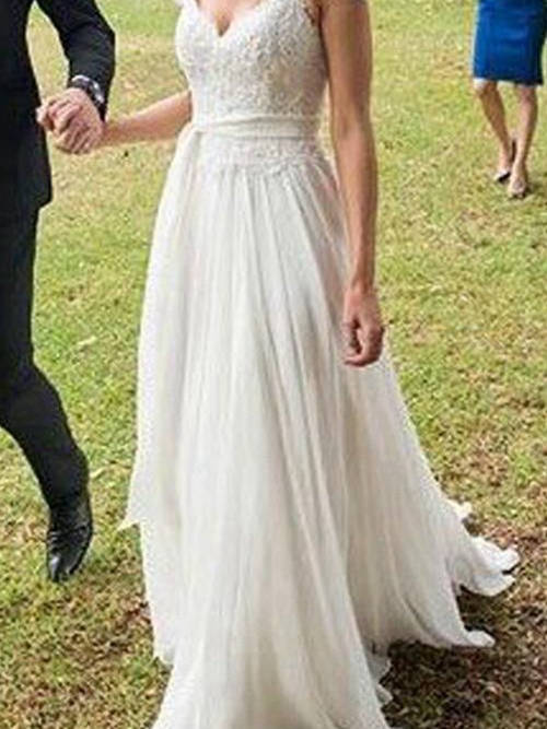 A-line Sweetheart Brush Train Lace Chiffon Wedding Dress