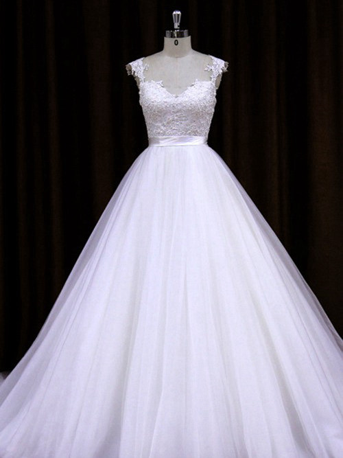 Princess Straps Sweep Train Organza Wedding Dress