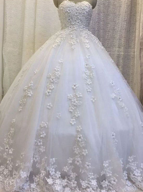Ball Gown Sweetheart Sweep Train Organza Wedding Wear Applique