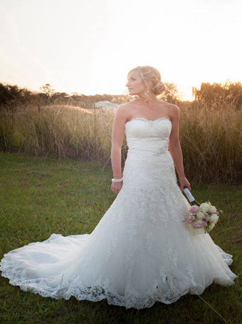Mermaid Sweetheart Court Train Lace Bridal Gown
