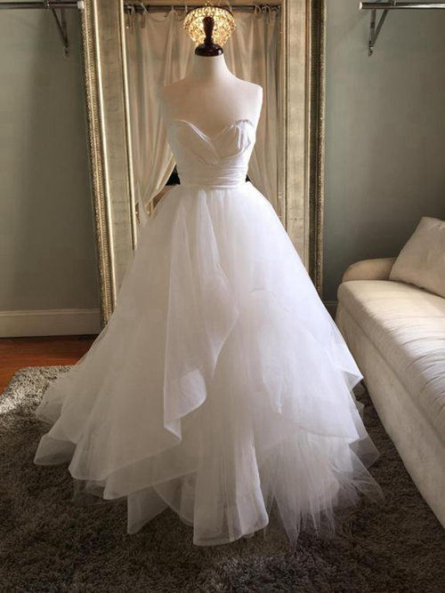 A-line Sweetheart Sweep Train Tulle Bridal Gown