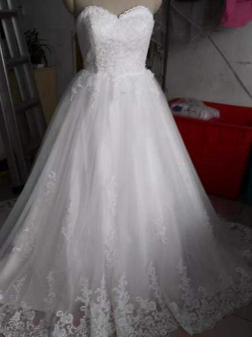 A-line Sweetheart Sweep Train Lace Bridal Gown