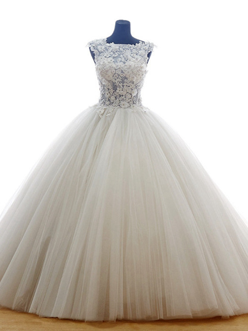 A-line Bateau Brush Train Tulle Lace Wedding Gown