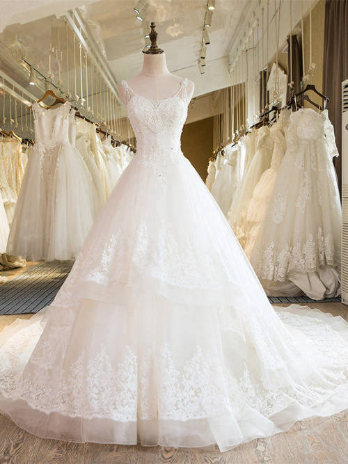 A-line Straps Court Train Tulle Lace Wedding Gown