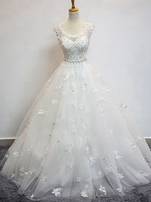 Princess Scoop Tulle Brush Train Wedding Dress Applique