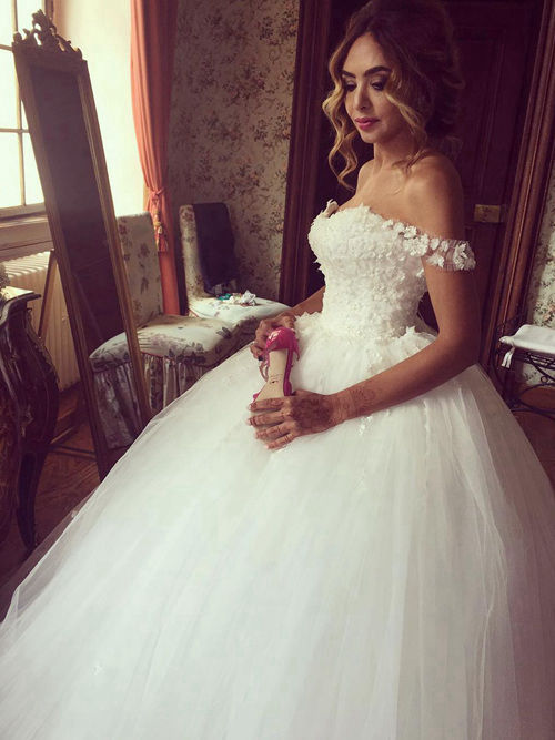 Ball Gown Off Shoulder Brush Train Tulle Wedding Wear Applique
