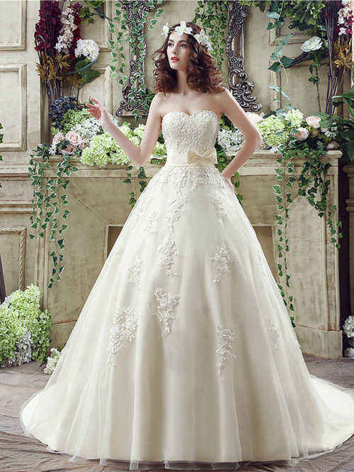 A-line Sweetheart Organza Bridal Dress Bowknot Applique