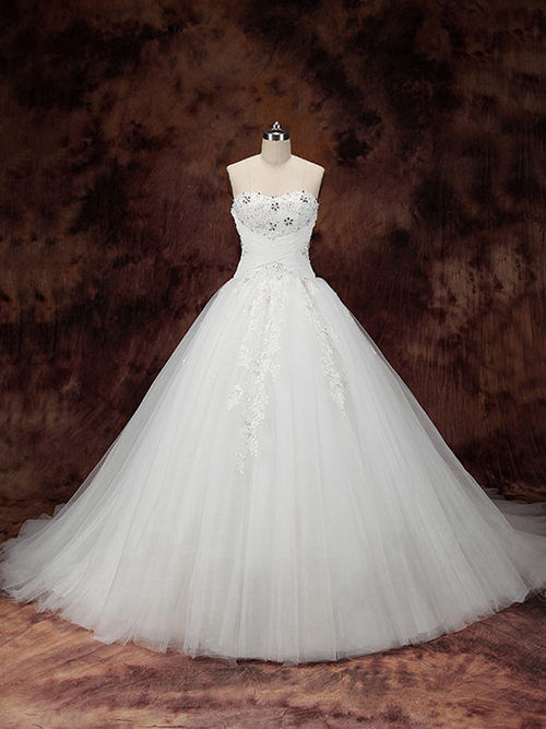 A-line Sweetheart Brush Train Tulle Wedding Dress Beads Applique