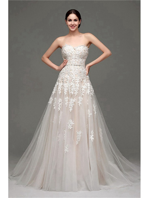 A-line Sweetheart Sweep Train Tulle Bridal Dress Applique