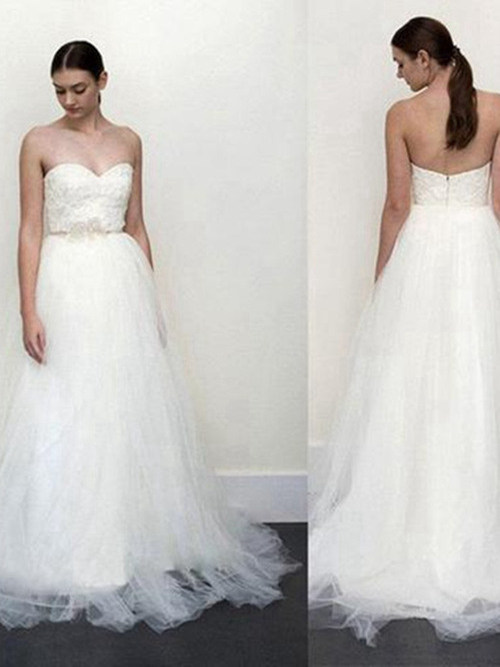 A-line Sweetheart Long Tulle Bridal Dress Applique