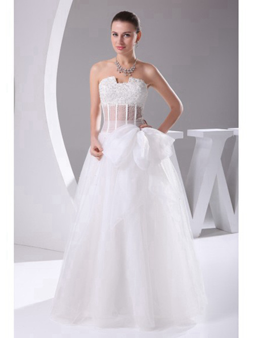 Beautiful A-line Sweetheart Organza Wedding Dress