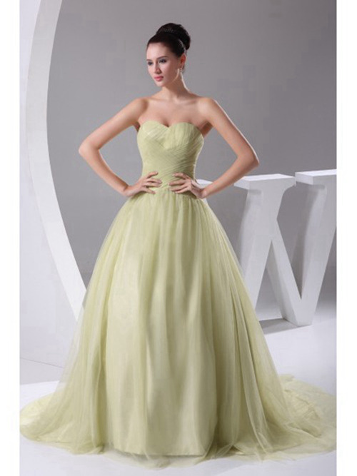 A-line Sweetheart Organza Bridal Dress Pleats