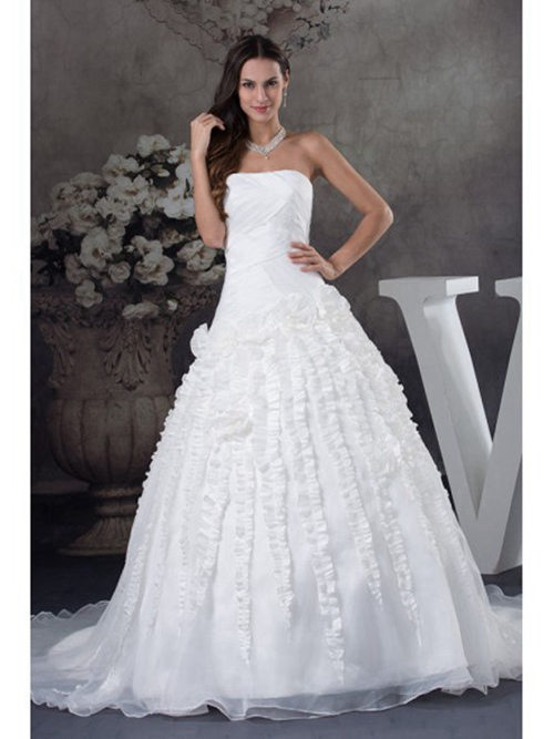 A-line Strapless Chiffon Wedding Dress Ruched