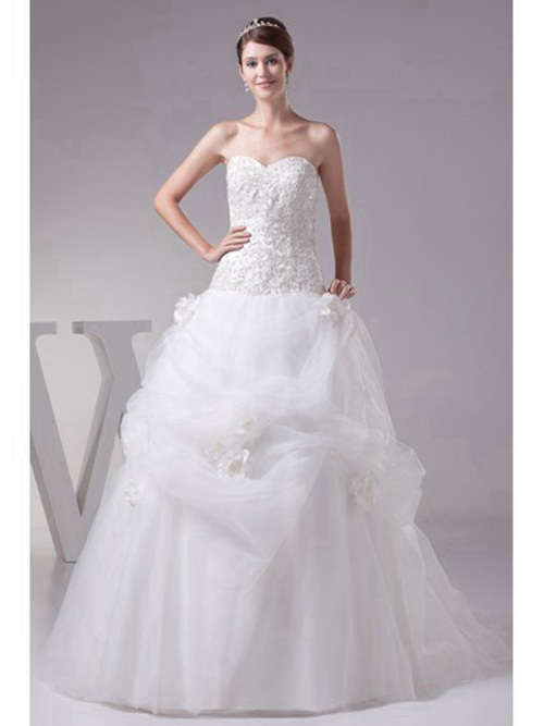 A-line Sweetheart Organza Wedding Gown Flowers