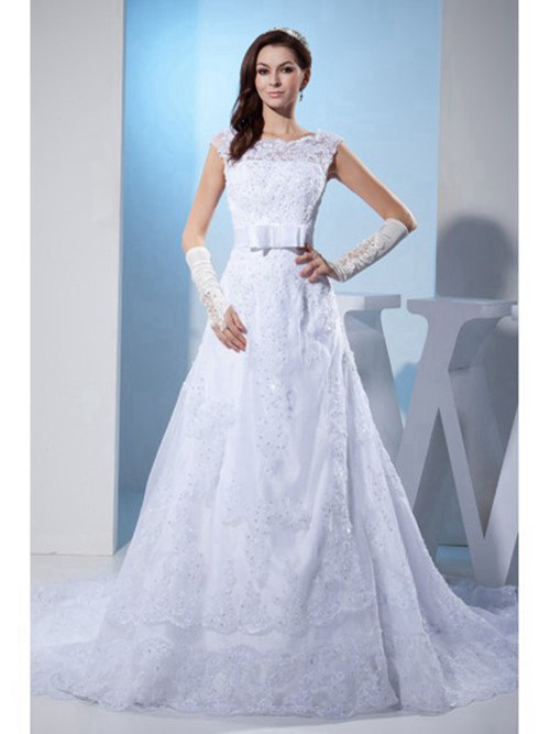 Nice A-line Bateau Lace Bridal Dress