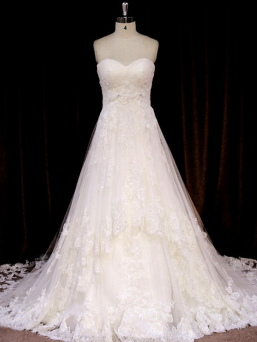A-line Sweetheart Lace Wedding Gown Applique