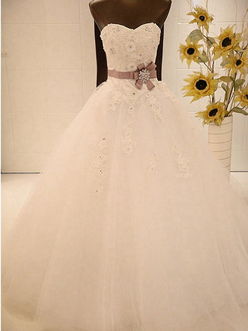 Ball Gown Sweetheart Tulle Wedding Garment Applique Beads