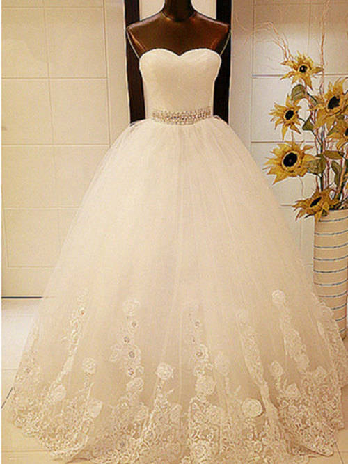 A-line Sweetheart Tulle Bridal Gown Applique Beads