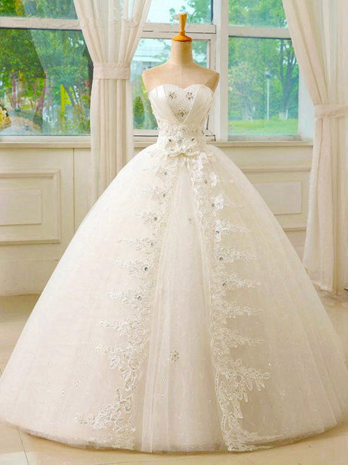 Ball Gown Sweetheart Tulle Wedding Wear Applique Beads