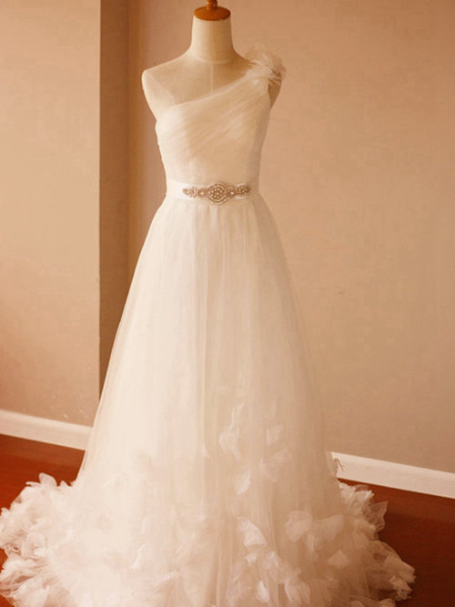 A-line One Shoulder Tulle Bridal Garment Beads