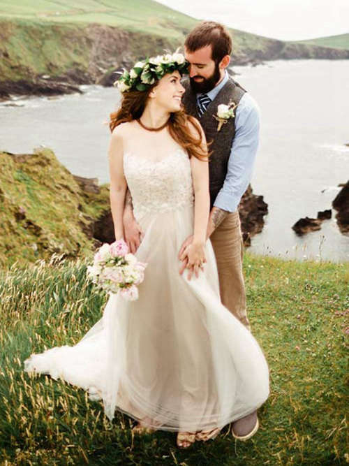 A-line Sweetheart Tulle Lace Beach Bridal Wear