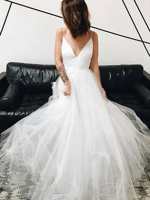 A-line Spaghetti Straps Tulle Wedding Gown
