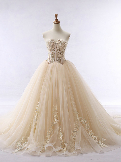 Ball Gown Sweetheart Tulle Champagne Wedding Wear Applique