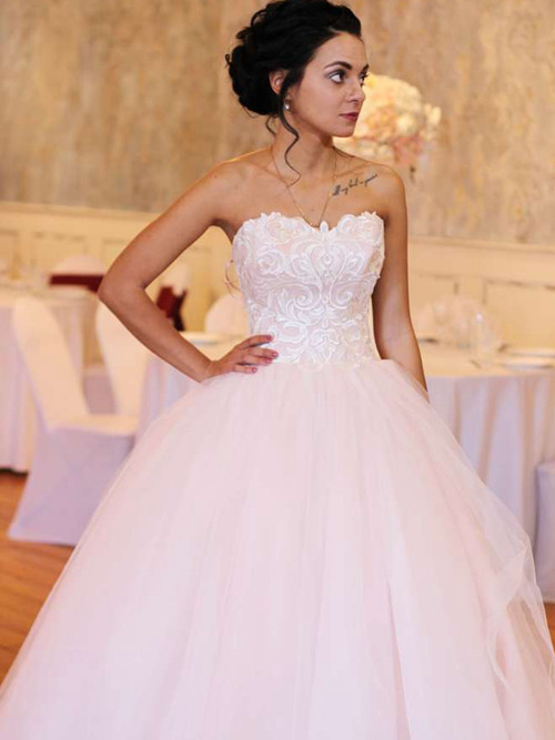 Ball Gown Sweetheart Lace Tulle Wedding Wear