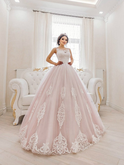 Ball Gown Scoop Lace Tulle Wedding Garment