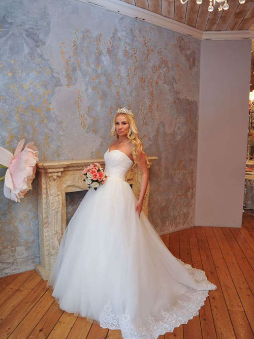 A-line Sweetheart Lace Tulle Wedding Wear