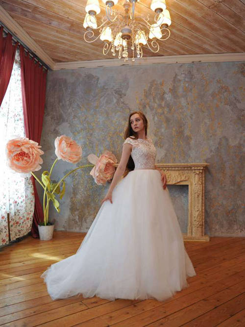 Ball Gown Tulle Lace Bridal Wear