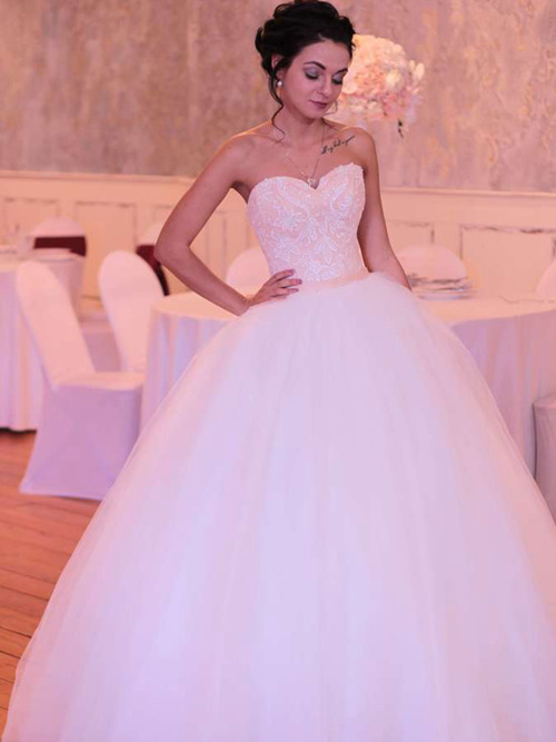 Ball Gown Sweetheart Tulle Wedding Garment Lace