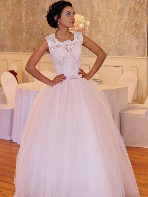 Ball Gown Scoop Neck Lace Tulle Bridal Garment