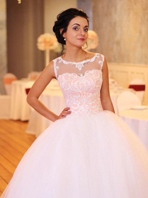 Ball Gown Sheer Lace Tulle Wedding Garment